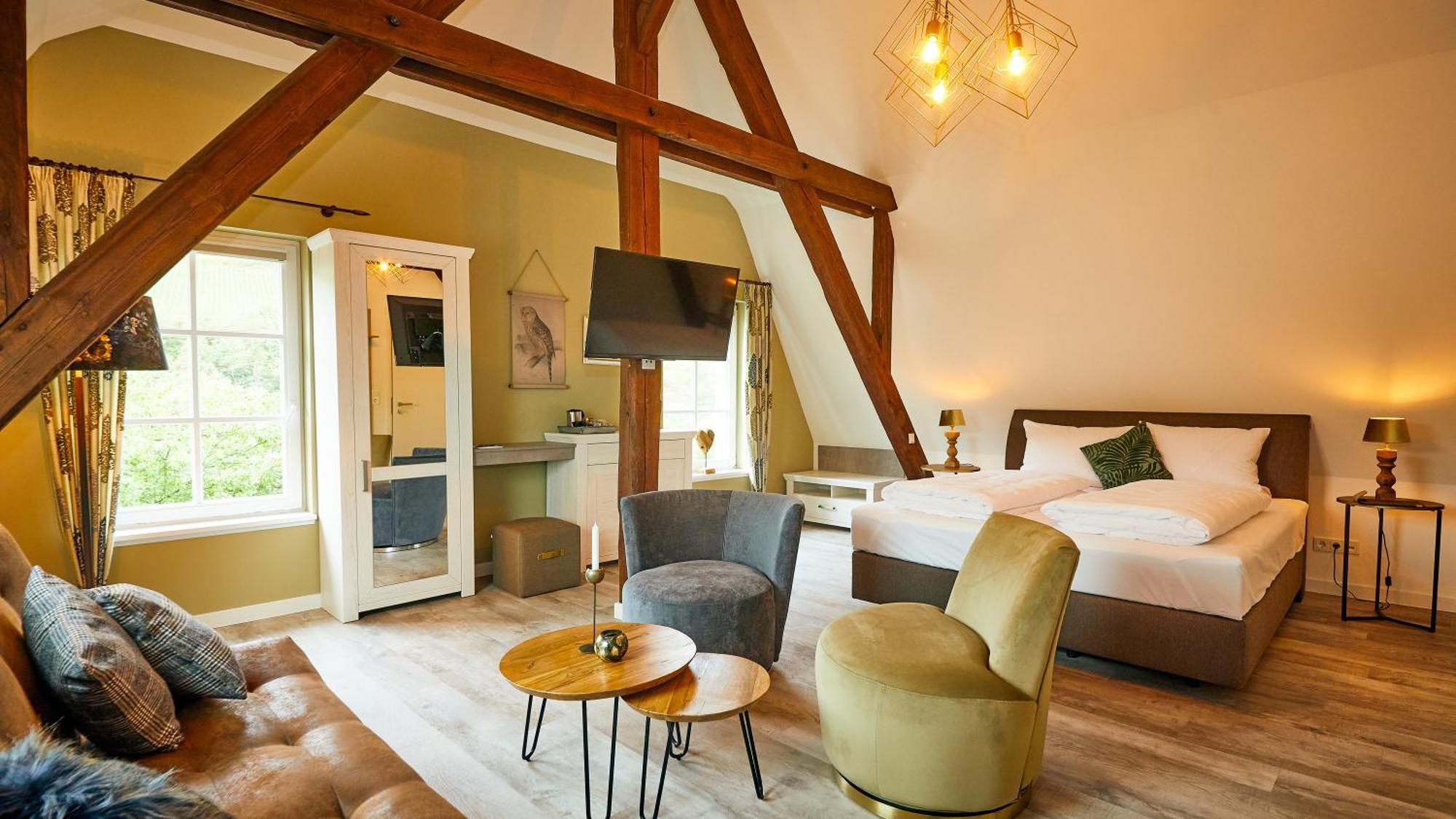 Rochter Landhotel Целтинген-Рахтиг Екстериор снимка