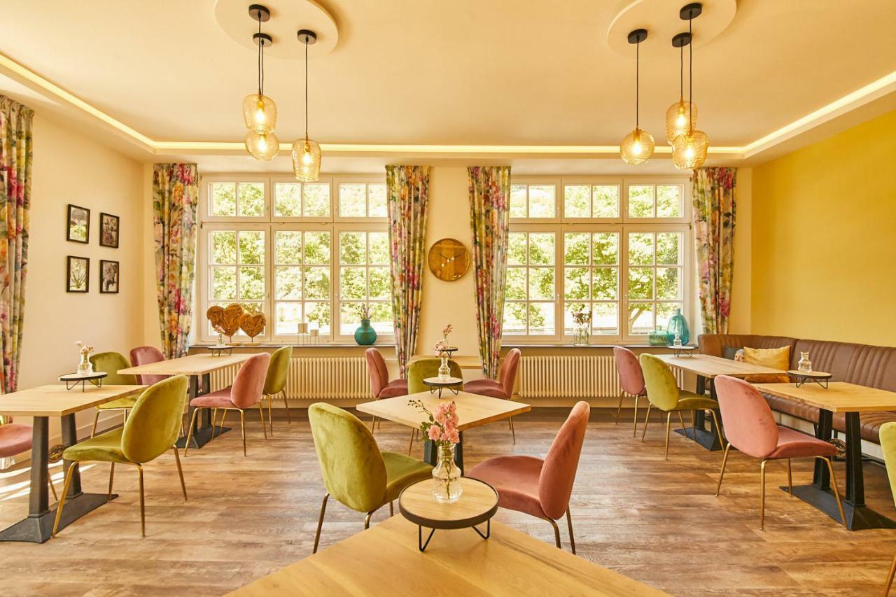 Rochter Landhotel Целтинген-Рахтиг Екстериор снимка